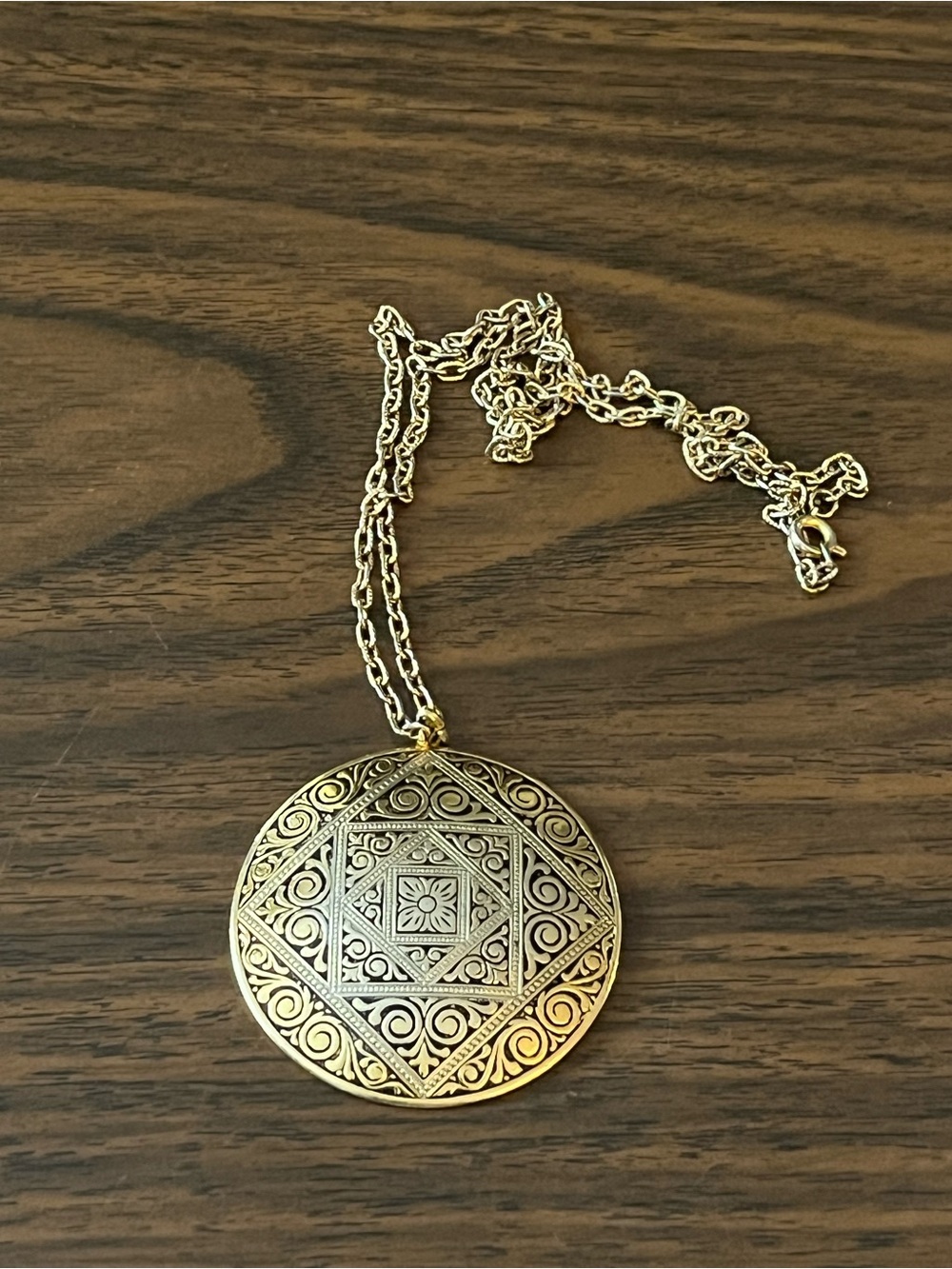 Vintage Damascene Pendant Necklace on Gold Tone Chain